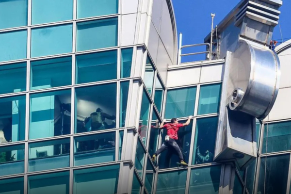 Alex Honnold Taipei 101 climb