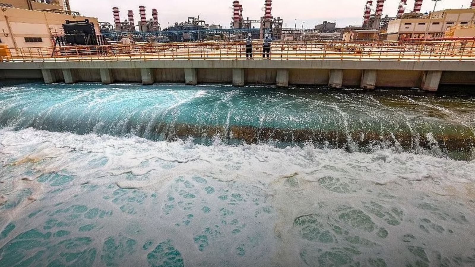 Iran Responds to Trump Ultimatum with Power Plant Threats