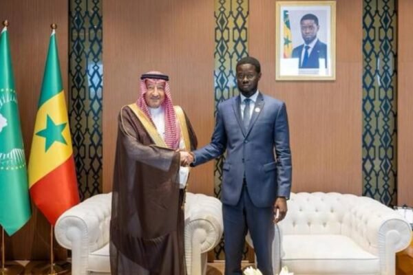 Saudi deputy FM meets Senegal president at Dakar forum