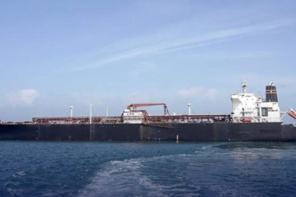 EU urges Hormuz Strait reopening amid Iran-US tensions