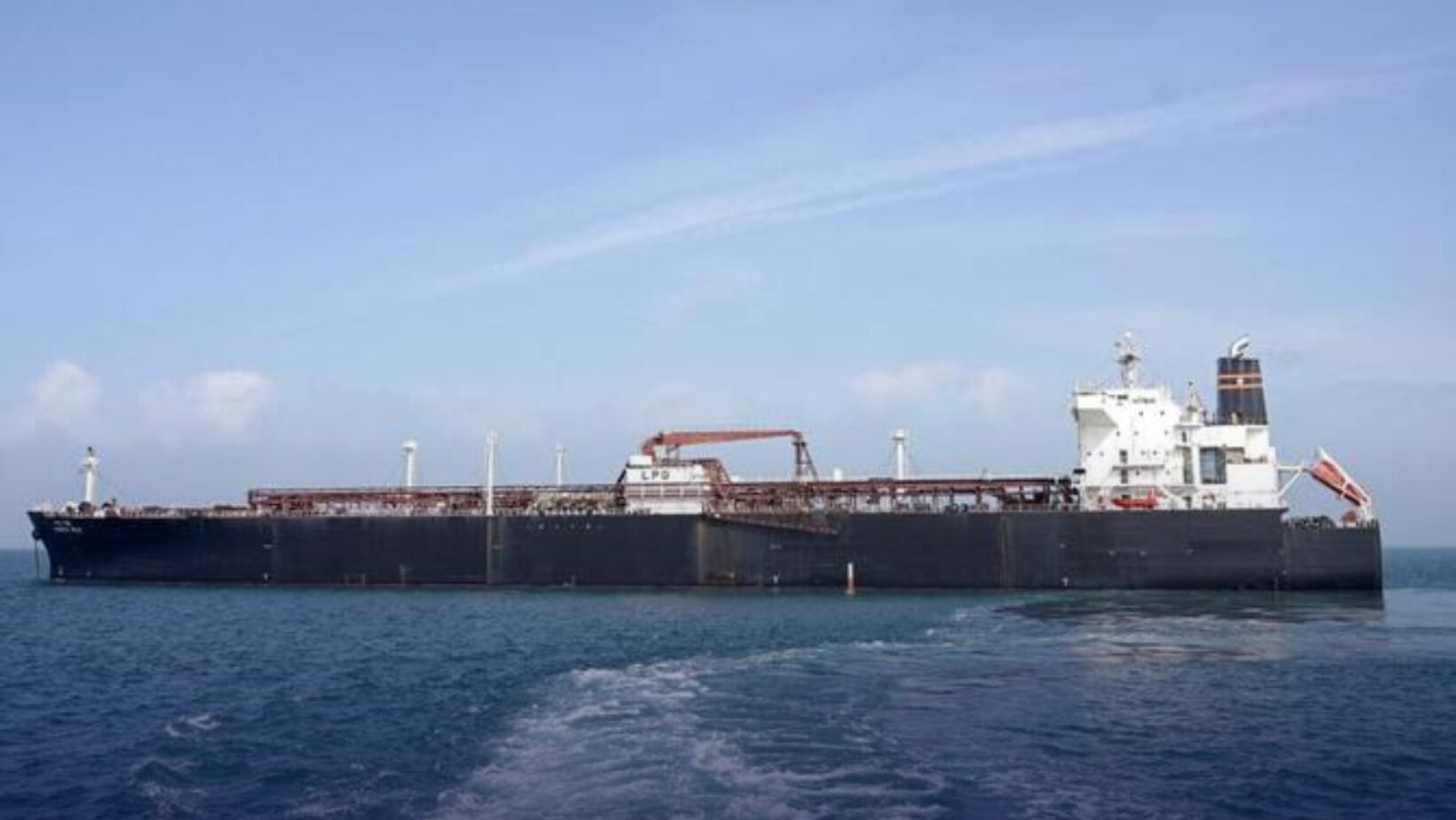 EU urges Hormuz Strait reopening amid Iran-US tensions