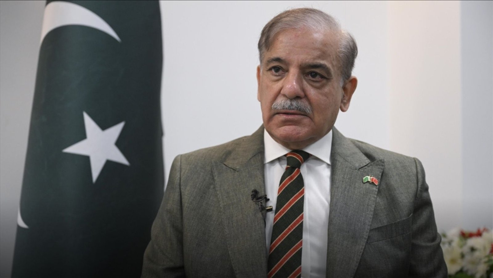 Pakistan PM diplomatic tour Gulf countries US Iran talks