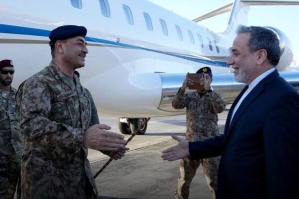 Pakistan army chief Tehran Iran US talks mediation