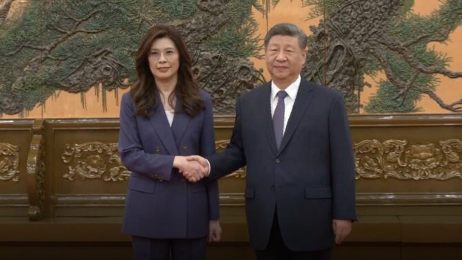 China resumes Taiwan ties with direct flights update