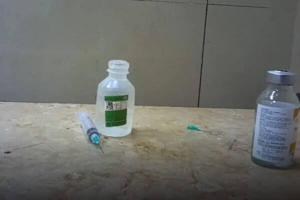 Pakistan hospital syringe reuse HIV outbreak case