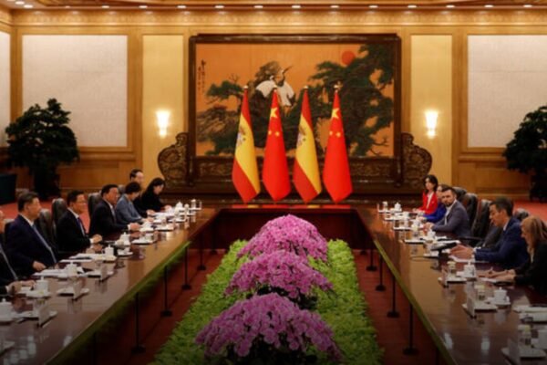 Xi Jinping meets Spain PM economic ties China EU