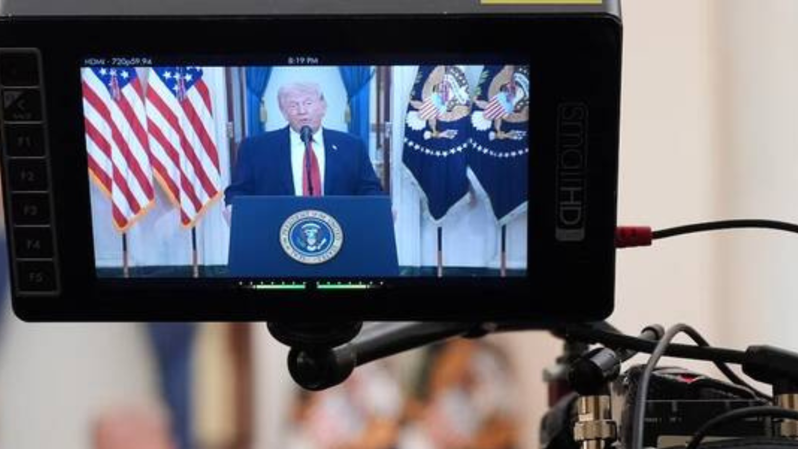 Trump Issues New Threat on Iran Power Site Strikes