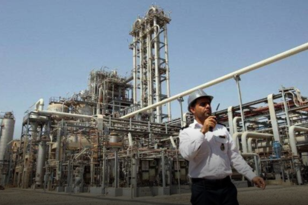 US-Israeli Strikes Hit Iran Petrochemical Hub