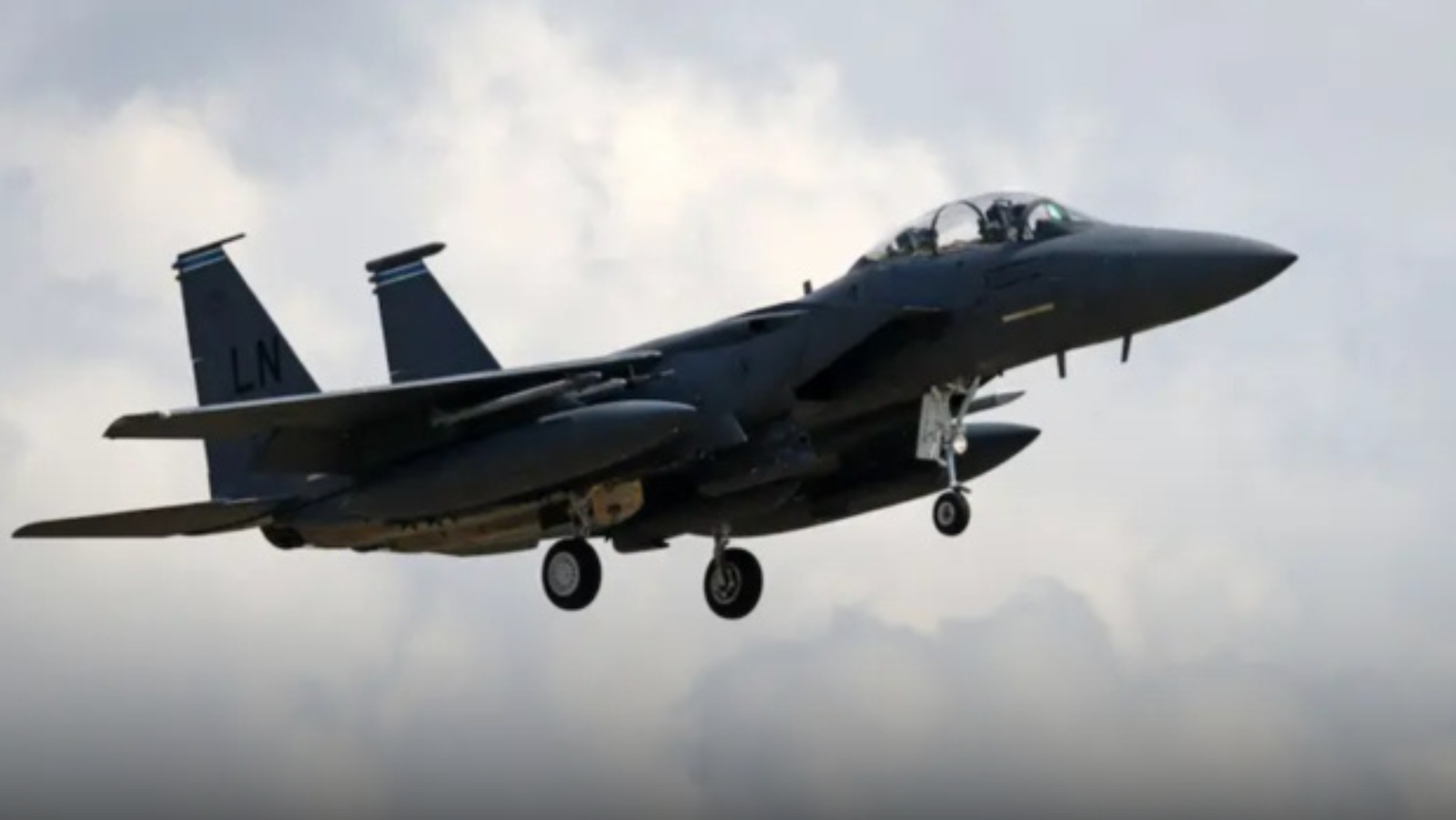 Iran US Race to Find Crew of Crashed Fighter Jet